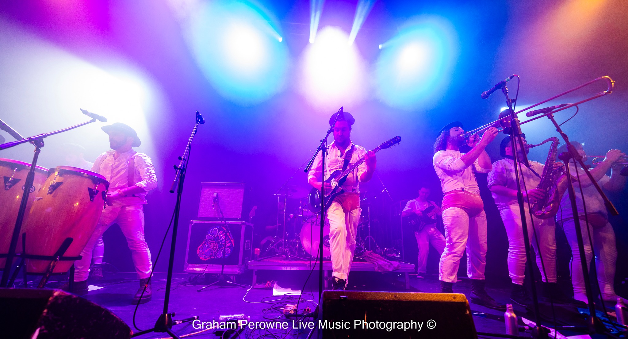 Never Miss a Cue Again: How The Barefoot Bandit Use Setlix to Stay Tight on Stage