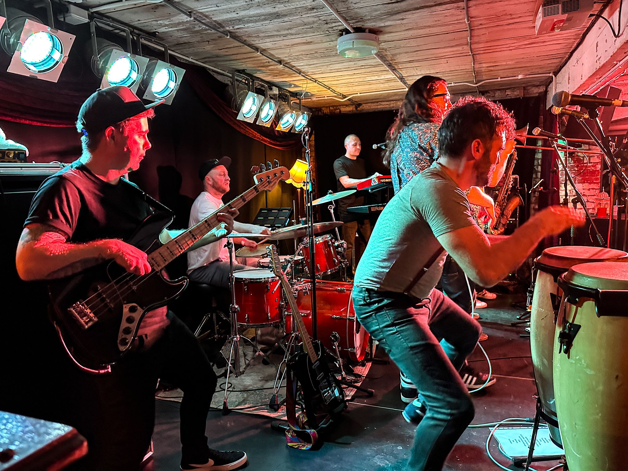 How The Barefoot Bandit Uses Setlix to Keep Their Live Shows Tight, Fun, and Organised
